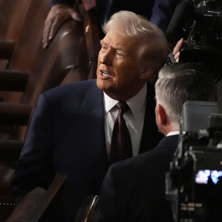 Trump signs executive order to establish government bitcoin reserve